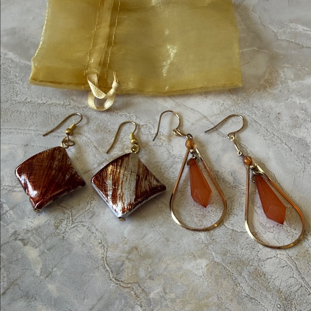 Elegant Brown and Gold Earrings Set